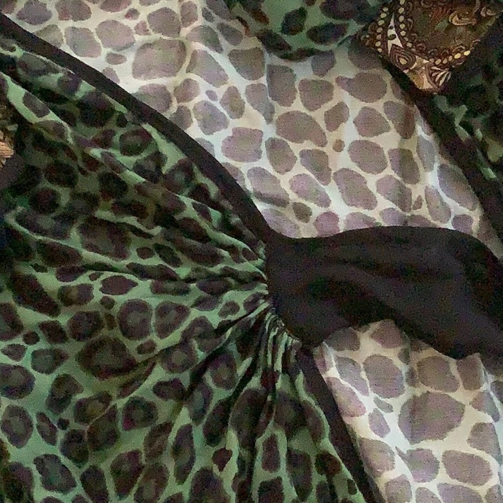 Genuine Analili Rayon Wrap Dress - Picture 10 of 11